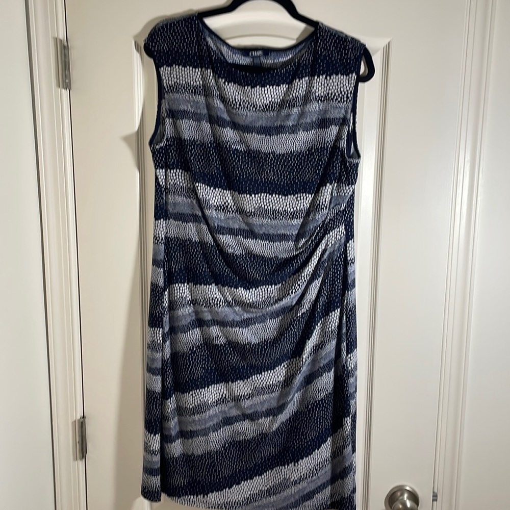 Chaps Sleeveless Dress, Knee Length, Navy Print, Side Ruching- Size XL